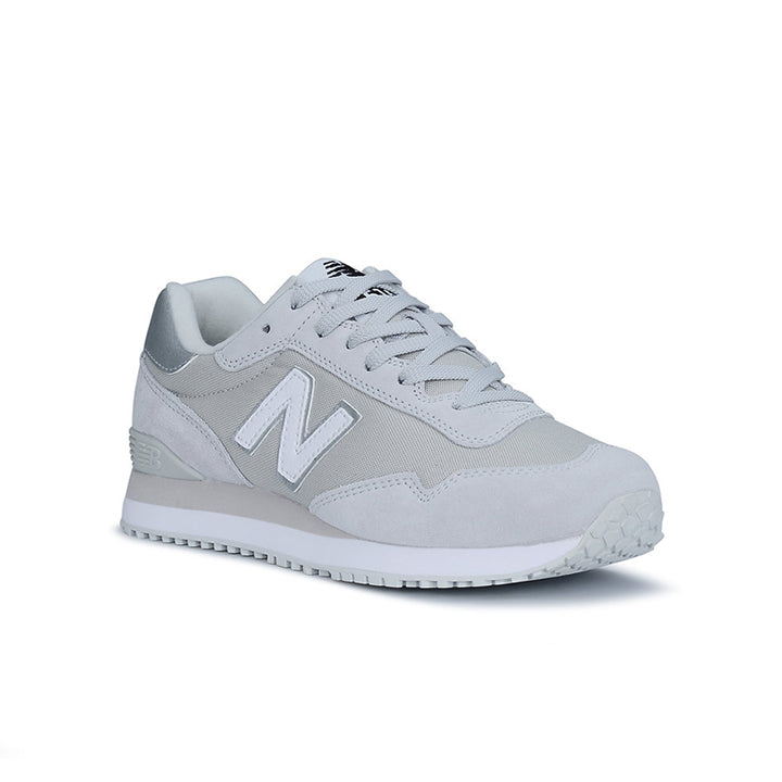 Der New Balance 515 SR Berufsschuh für Damen in der Farbe Grau von vorne.